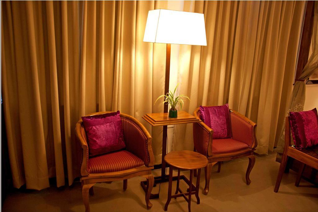 Hotel Highnest Singapperumalkovil Quarto foto